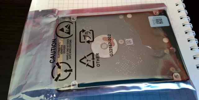 Тонкий SSD Slim seagate ST320LT012