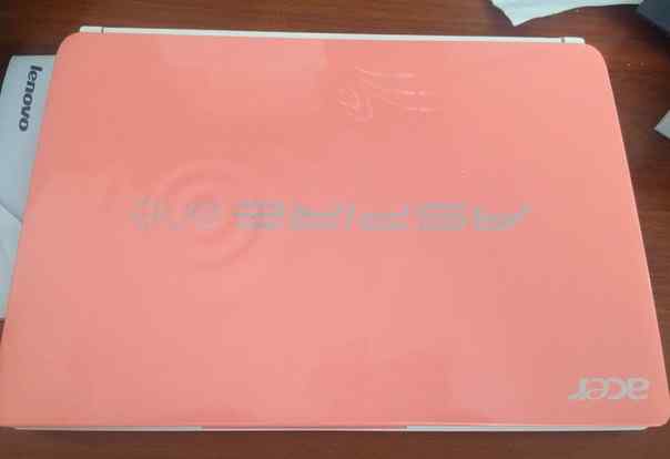 Ноутбук Acer Aspire One Розовый