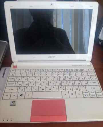 Ноутбук Acer Aspire One Розовый