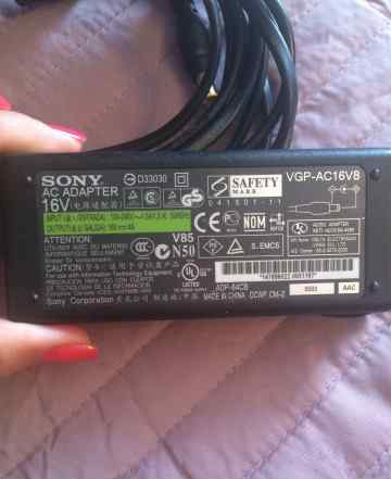Зарядка Sony AC Adapter VGP-AC16V8