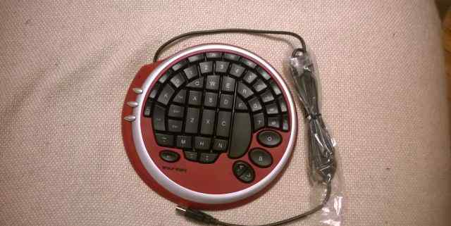 Игровая клавиатура для хардкорного геймера