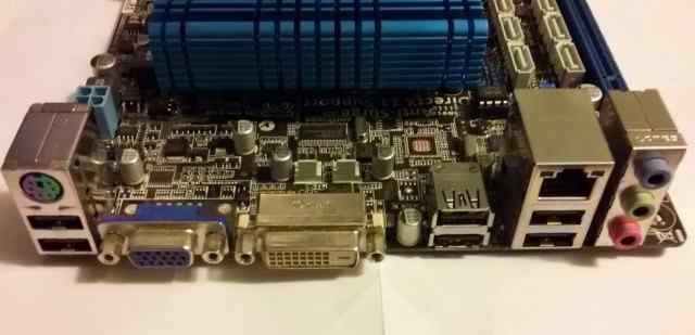 Asus C60M1-I Mini-ITX 6xsata3