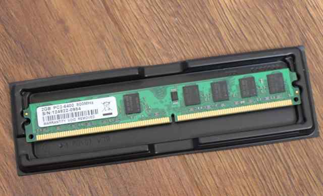 Samsung 4Gb DDR2 PC2-6400 800мгц 2x2Gb