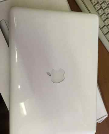 Macbook 13 white в коробке Ростест (новый)