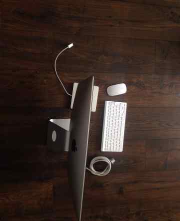 iMac 21.5" тонкий как новый