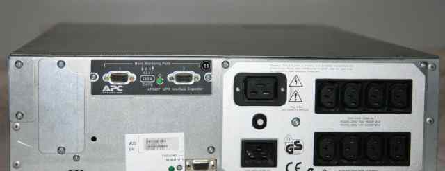 APC Smart-UPS 2200VA