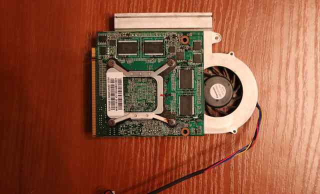 Nvidia GeForce GT 220M с кулером (13gnvp10m090)