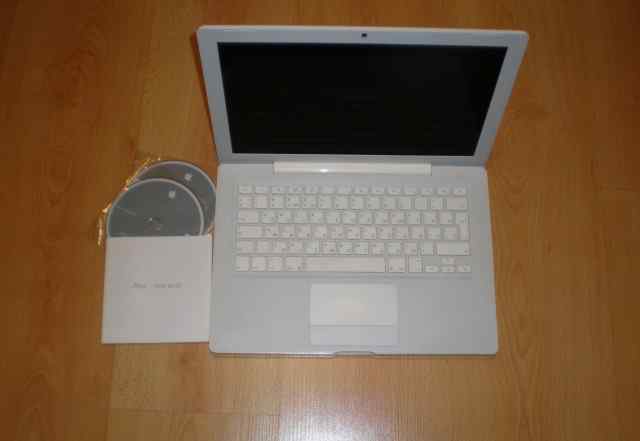 Ноутбук Apple Macbook/ Отличное состоян