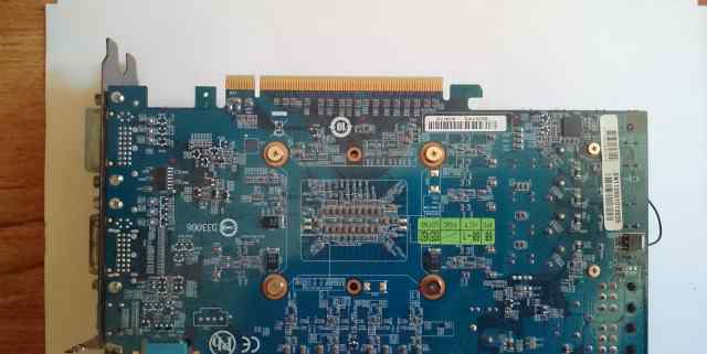  видеокарту PCI-E 2.0 gigabyte GV-N560OC-1GI