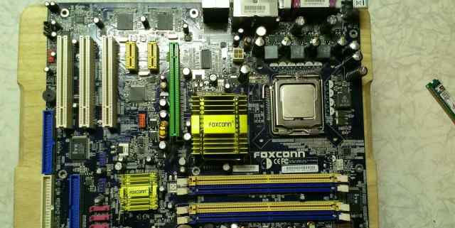 Материнка Foxconn 945P7AA + Процессор Pentium 4