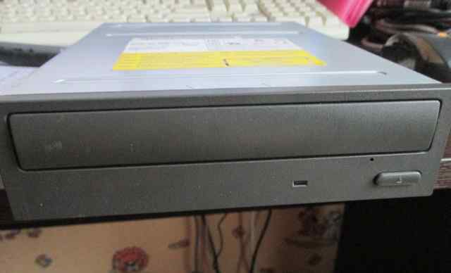 IDE CD-R/RW/DVD-ROM drive 52x32 combo