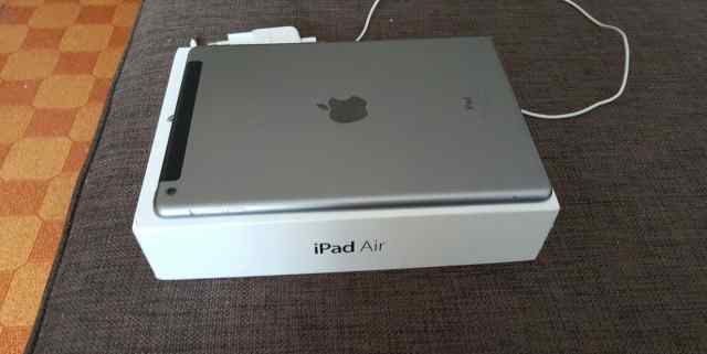 iPad Air WiFi + cell 16GB Space Gray