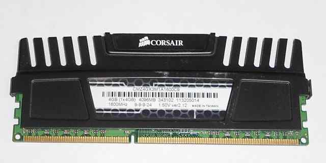 DDR3 Corsair 4Gb 1600MHz Vengeance