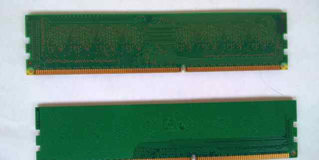 Память DDR3 1Гб х 2 шт