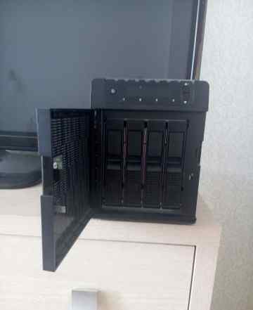 Сервер хранения WD Sentinel DX4000