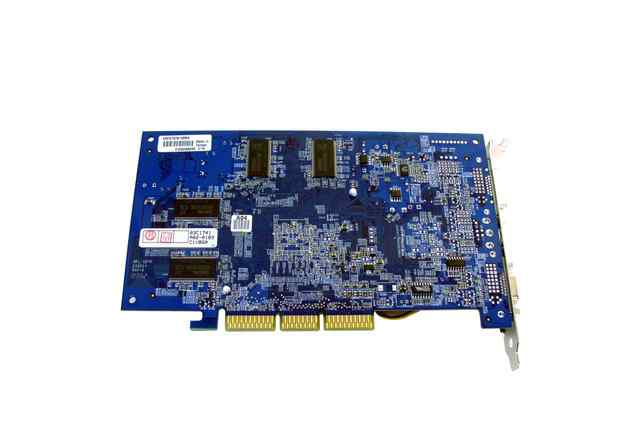 Asus v9570 GeForce FX 5700 425Mhz AGP