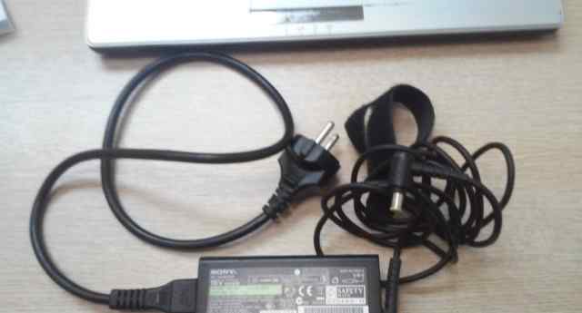 Зарядное устройство sony AC adapter VGP-AC16V14