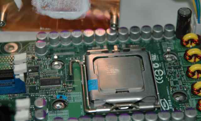 Серверная материнка Intel S5000VSA