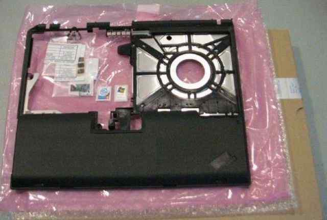IBM ThinkPad T30 передняя панель