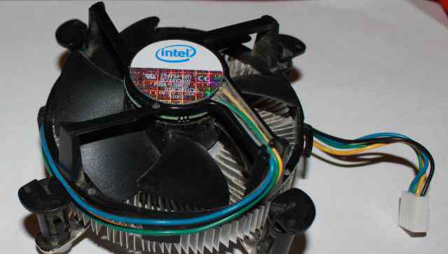 Кулер Intel E18764-001