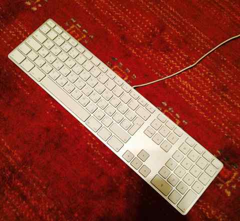 Клавиатура Apple Keyboard MB110/RU на запчасти