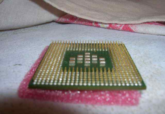 Pentium M 1.4 GHz SL6F8, 1M Cache, 400 MHz FSB