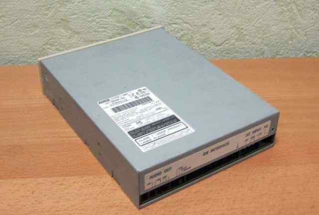 CD-привод (CD-ROM) Teac CD-540E
