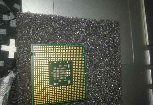 Pentium E2140 (1M, 1.6GHz, 800MHz FSB) SLA93