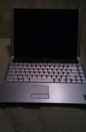 Ноутбук Dell XPS M1330 без батареи