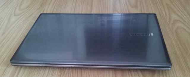 Ноутбук Samsung np550p5c