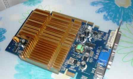 Видеокарта Foxconn 7800 GT PCI-E 256Mb