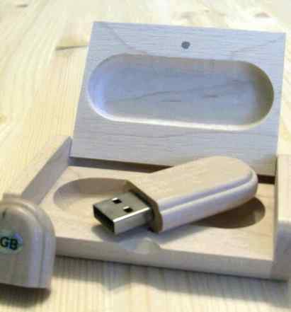 Флешка из дерева USB