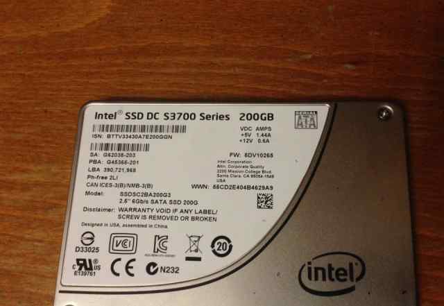 Intel SSD S3700 200GB