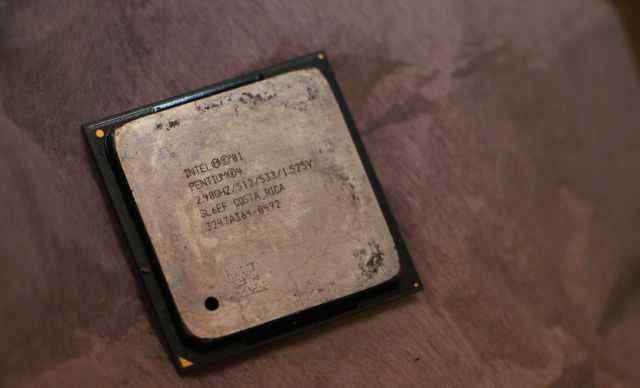 Intel pentium dual-core 1.8 ghz