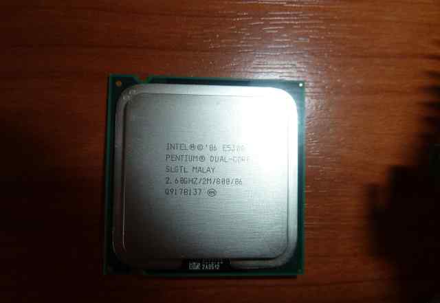 Intel Pentium Dual-Core E5300 soket 775