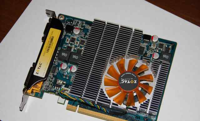 Zotac GT240 550Mhz PCI-E2.0 512Mb 3400Mhz 128 bit