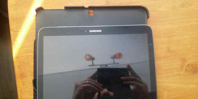 планшет Samsung GT P5200 с дефектом