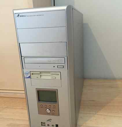 Компьютер Pentium4 с монитором