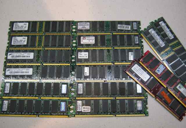 50 модулей DDR1 по 256Мб