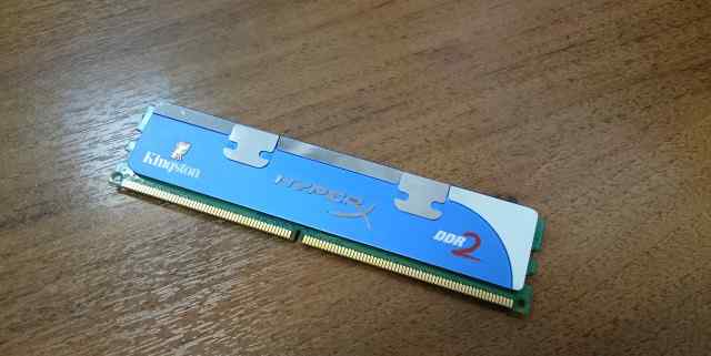 Память DDR2 Kingston 1 Гб (KHX6400D2K2/2G)