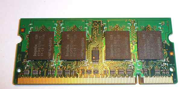 SO-dimm PC2 512Mb 4200S Hynix