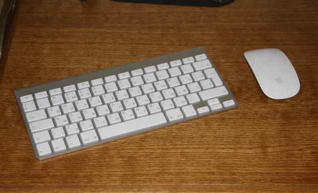 Клавиатура Apple Wireless Keyboard MC184 White Blu