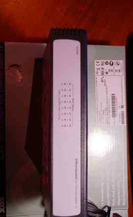 Коммутатор HP V1405-16 Switch-новый
