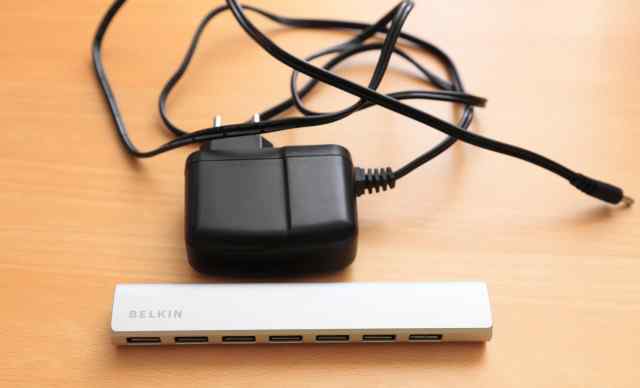 Алюминиевый USB-хаб Belkin в стиле Apple