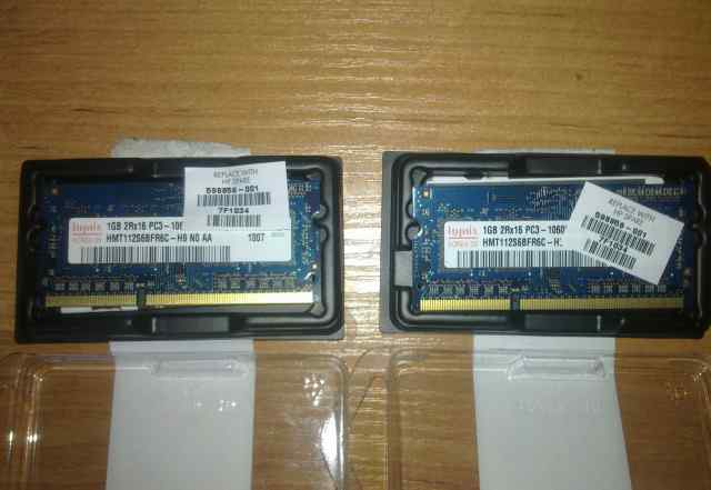 Модули(2) памяти Hynix 1Gb DDR-3 SO-dimm PC3-10600