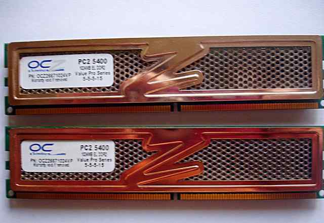 Память DDR2 1Мб PC2-5400 667 MHz OCZ с радиатором