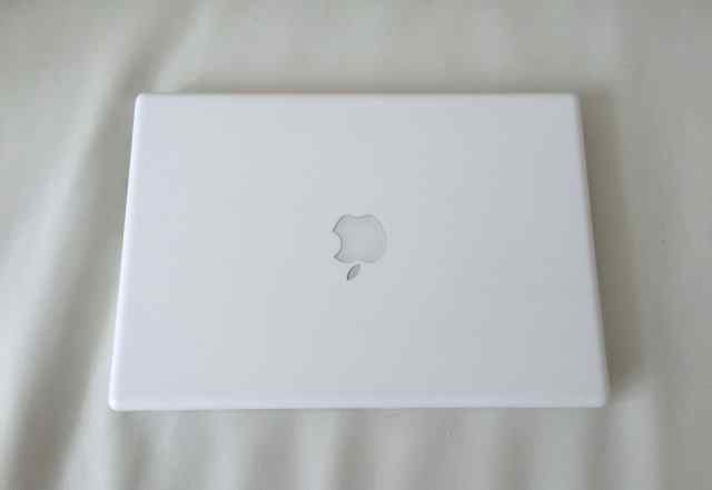 MacBook 13" White A1181