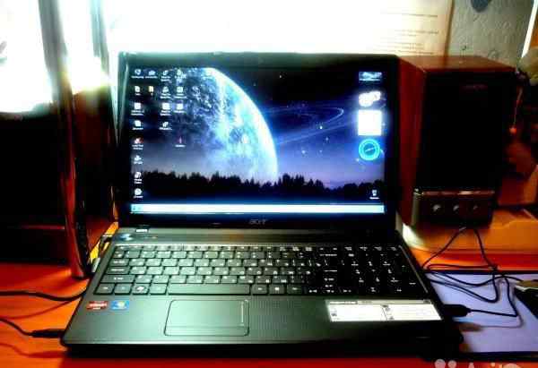 Рабочий игровой ноутбук Acer Aspire 5552