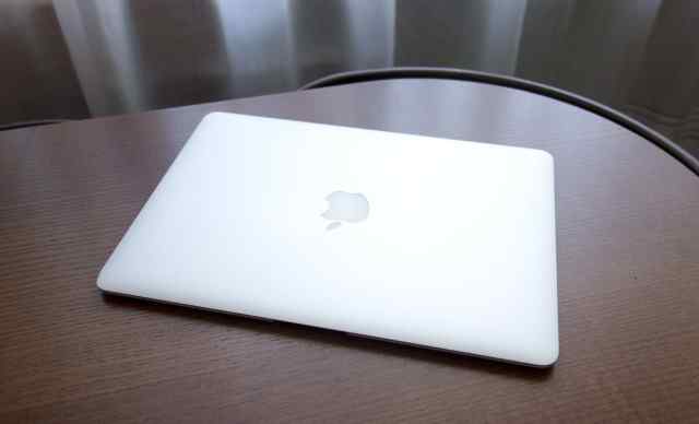 MacBook Air 13 Mid-2011 i7 1.8ггц/4гб/SSD256гб