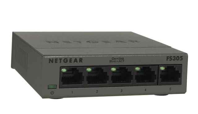 Сетевой хаб на 5 портов Netgear FS305